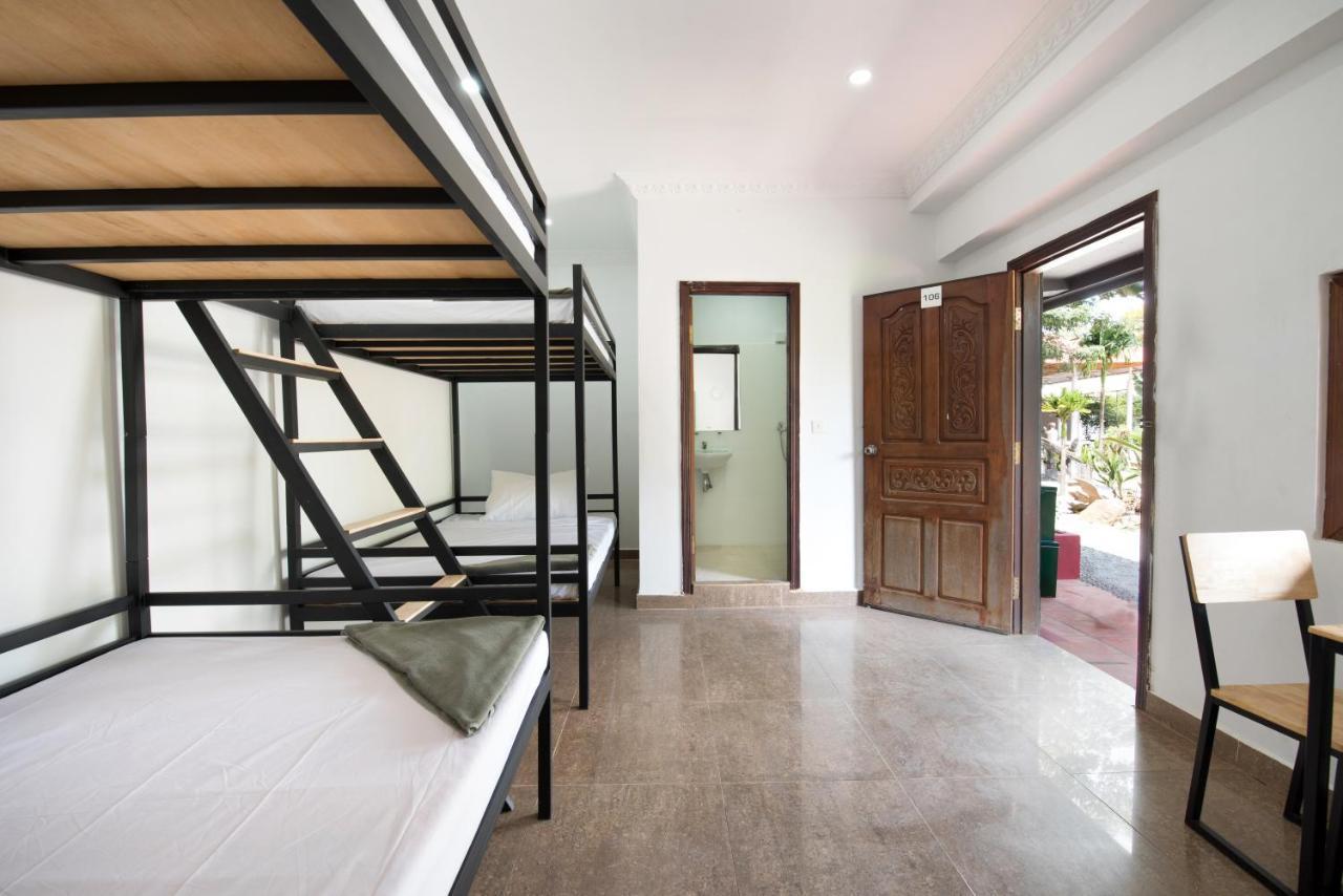 סיאם ריפ Barefoot Backpacker Resort מראה חיצוני תמונה