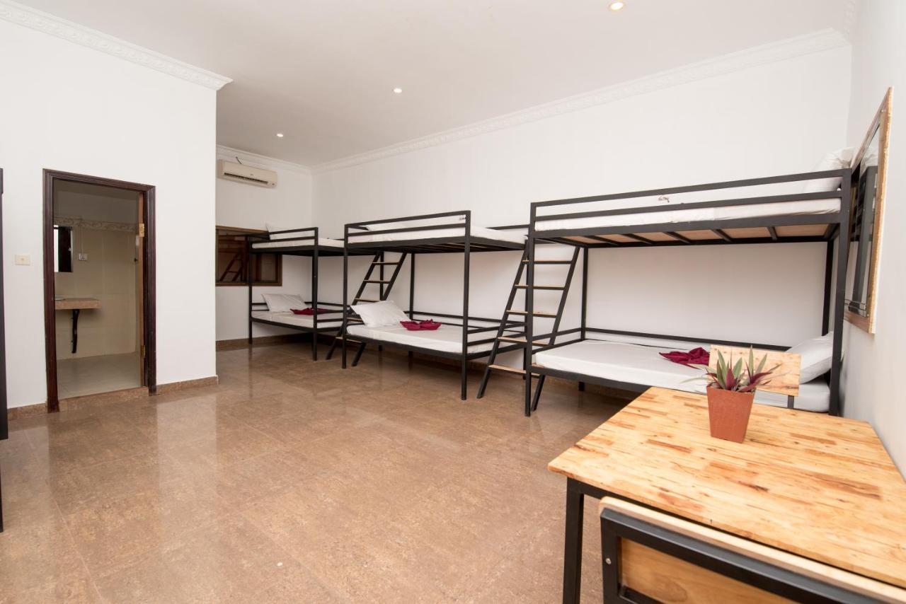 סיאם ריפ Barefoot Backpacker Resort מראה חיצוני תמונה